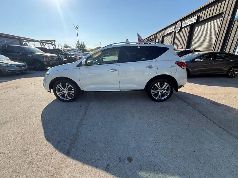 2011 Nissan Murano LE
