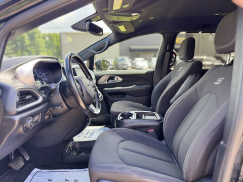 2020 Chrysler Pacifica Touring