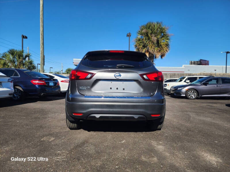 2017 Nissan Rogue Sport S