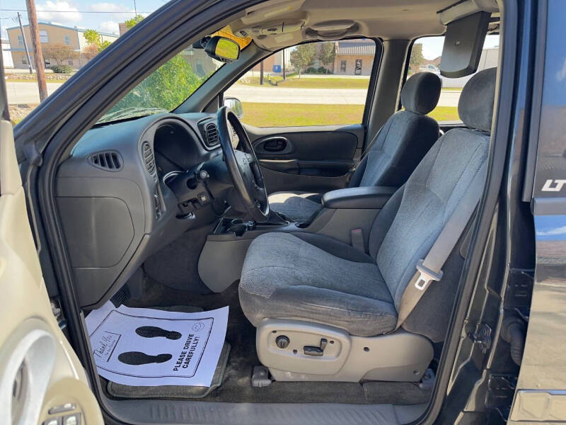 2004 Chevrolet TrailBlazer EXT LT