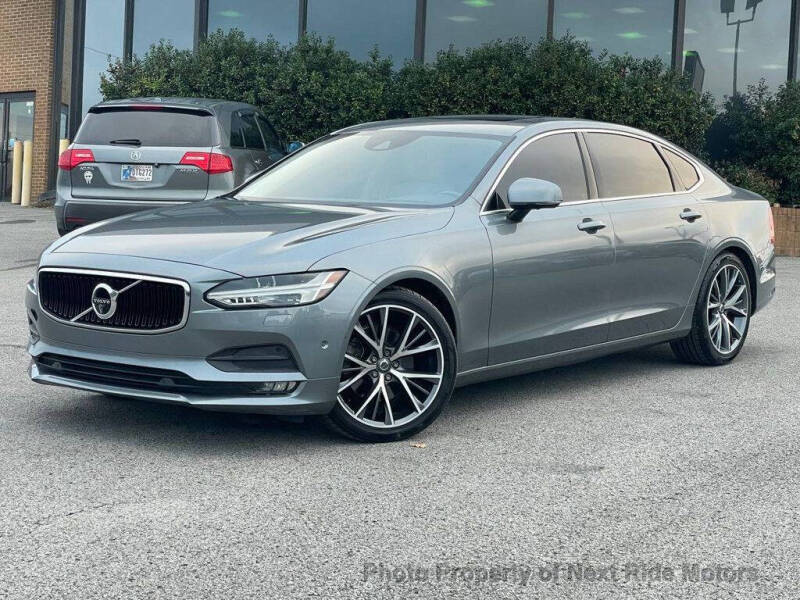 2018 Volvo S90 T5 Momentum