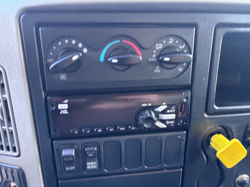 2017 International DuraStar 4300