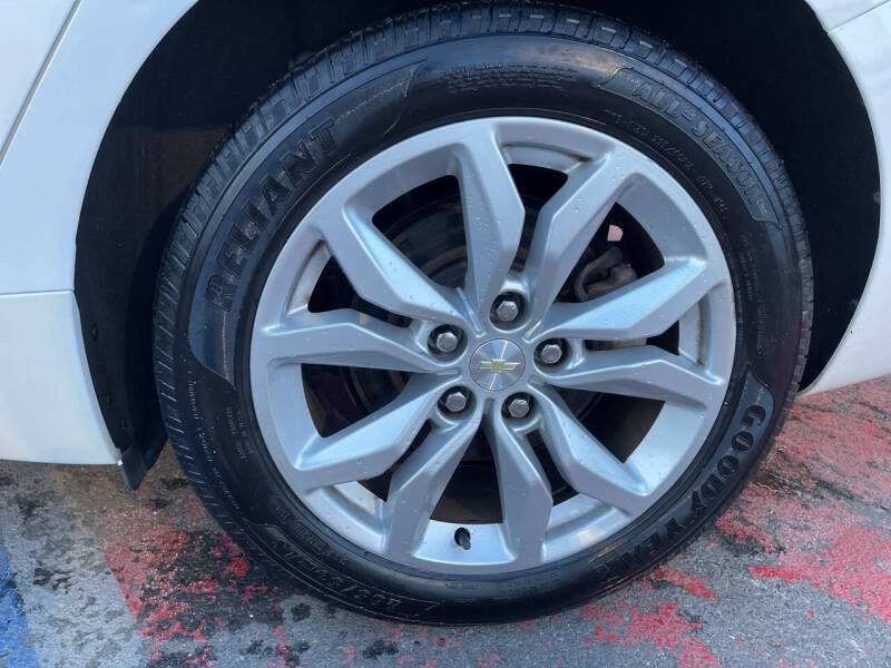 2019 Chevrolet Impala LT