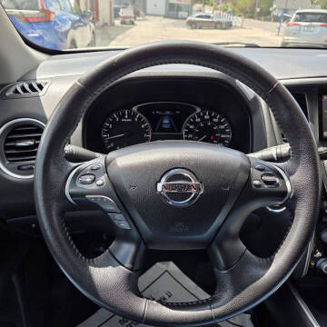 2014 Nissan Pathfinder SV