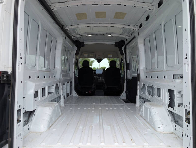 2023 Ford E-Transit