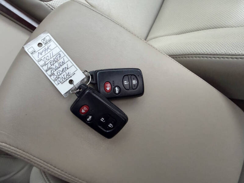 2011 Toyota Avalon Limited
