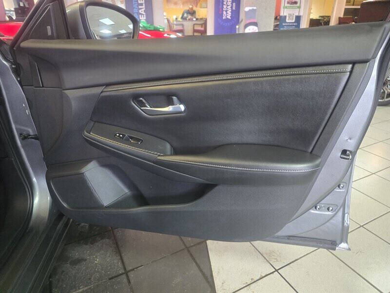 2023 Nissan Sentra SV