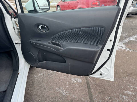 2015 Nissan Versa Note S Plus