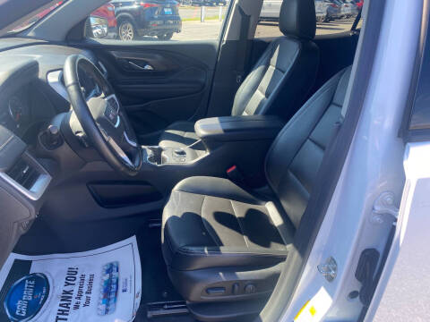 2023 GMC Terrain SLT