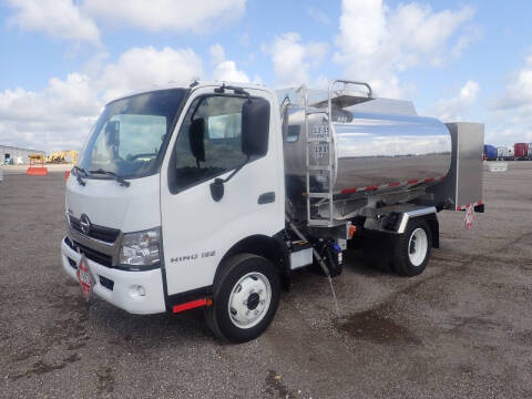 2020 Hino 195