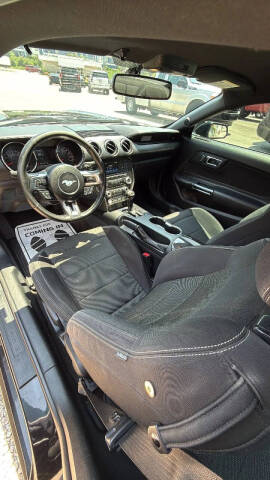 2016 Ford Mustang V6