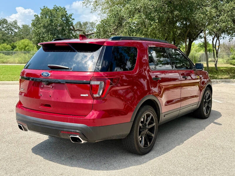2016 Ford Explorer Sport