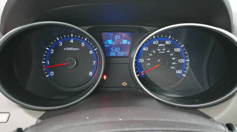 2011 Hyundai Tucson GL