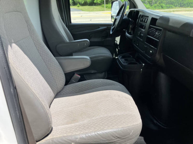2015 GMC Savana