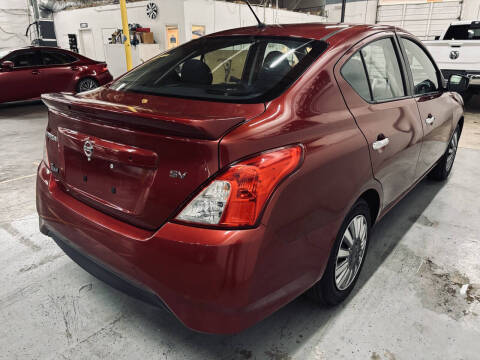 2019 Nissan Versa SV