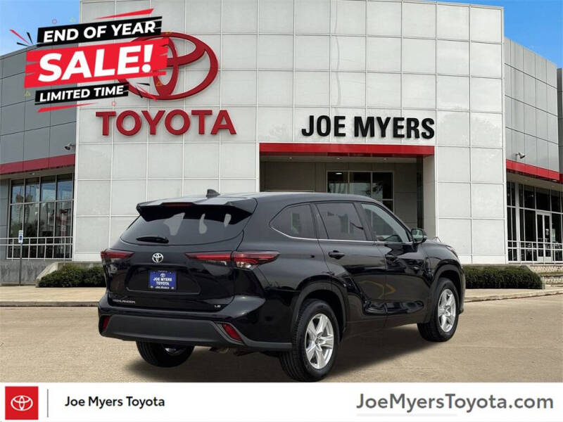 2025 Toyota Highlander LE