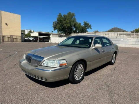 2004 Lincoln Town Car Signature