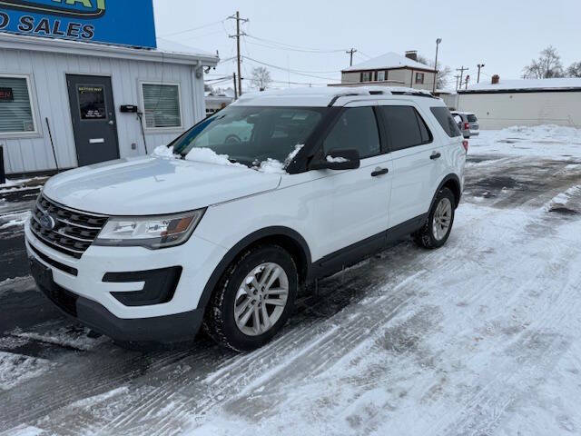 2017 Ford Explorer Base's photo