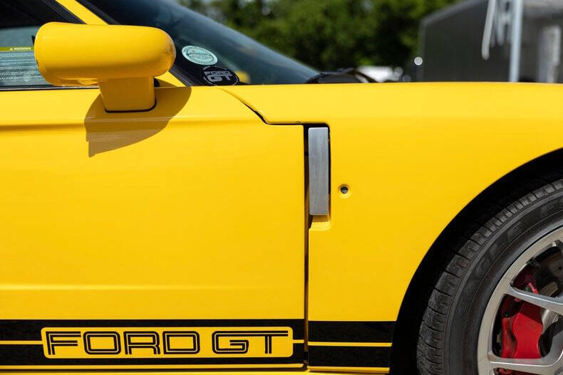 2005 Ford GT