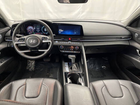 2025 Hyundai Elantra Hybrid Limited