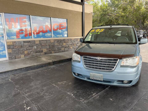 2009 Chrysler Town and Country Touring
