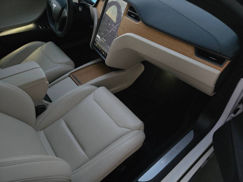 2020 Tesla Model S Performance