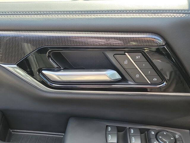 2025 GMC Yukon XL Elevation