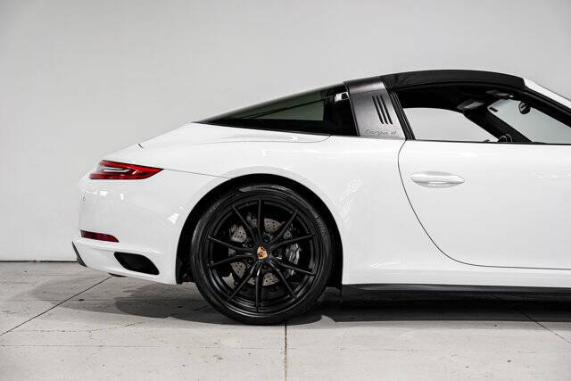 2017 Porsche 911 Targa 4