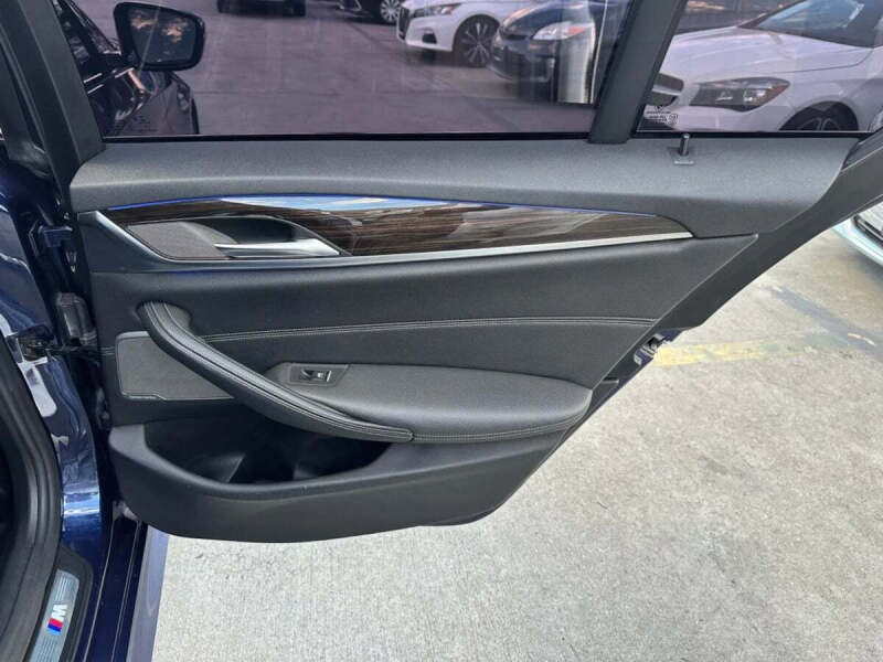 2019 BMW 5 Series 540i