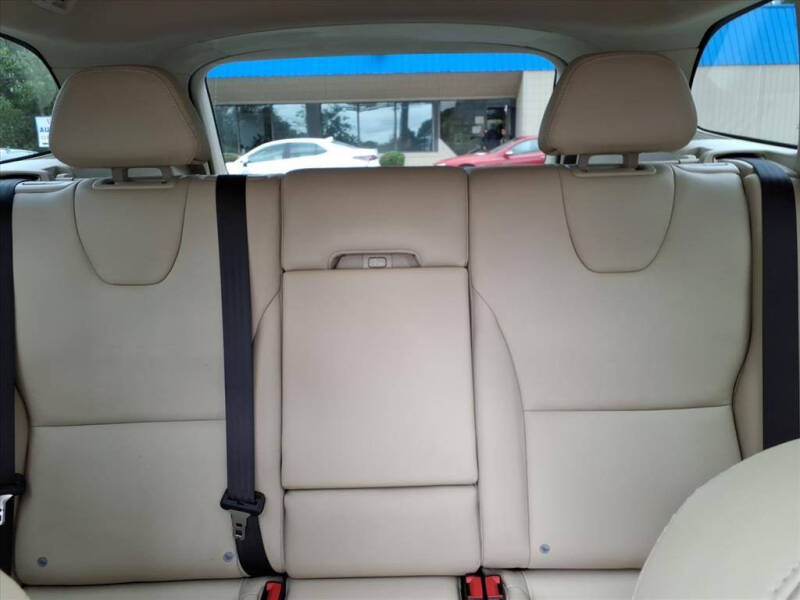 2015 Volvo XC60 T5 Drive-E Platinum