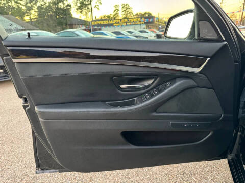 2016 BMW 5 Series 528i