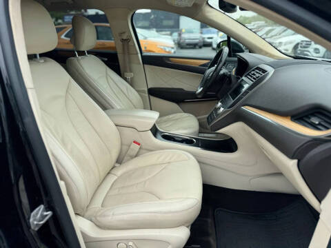 2016 Lincoln MKC Select