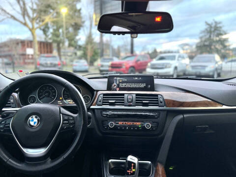 2015 BMW 3 Series 328i