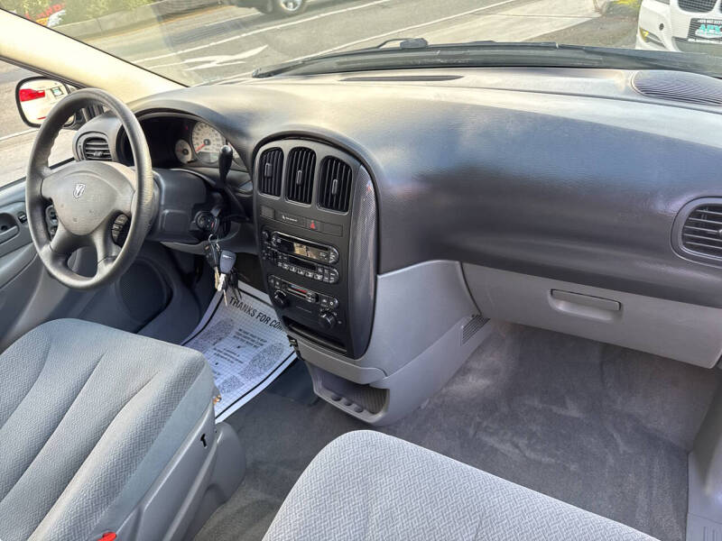 2005 Dodge Caravan SXT