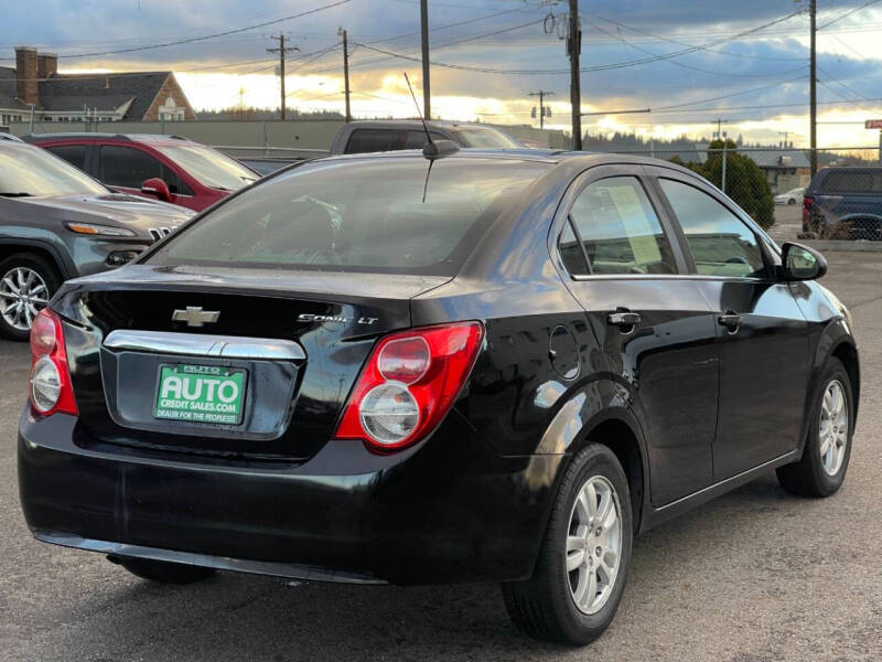 2016 Chevrolet Sonic LT Auto