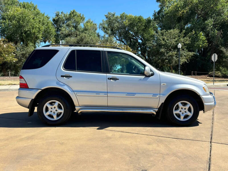 2000 Mercedes-Benz M-Class ML 320