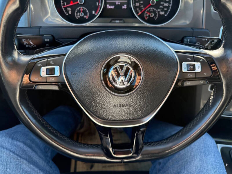 2017 Volkswagen Golf Alltrack TSI S 4Motion