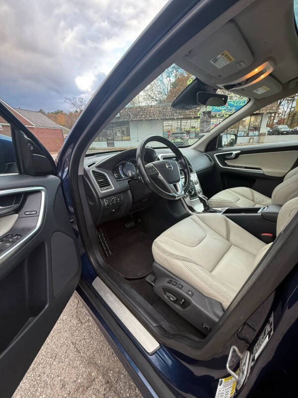 2015 Volvo XC60 T6 Platinum