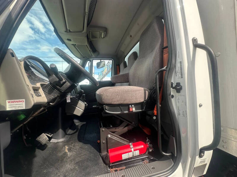 2018 International DuraStar 4300