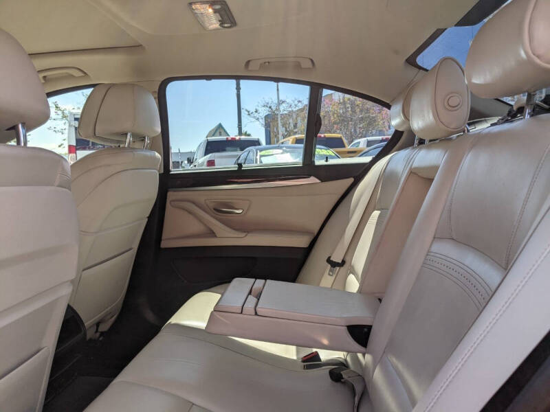 2014 BMW 5 Series 528i