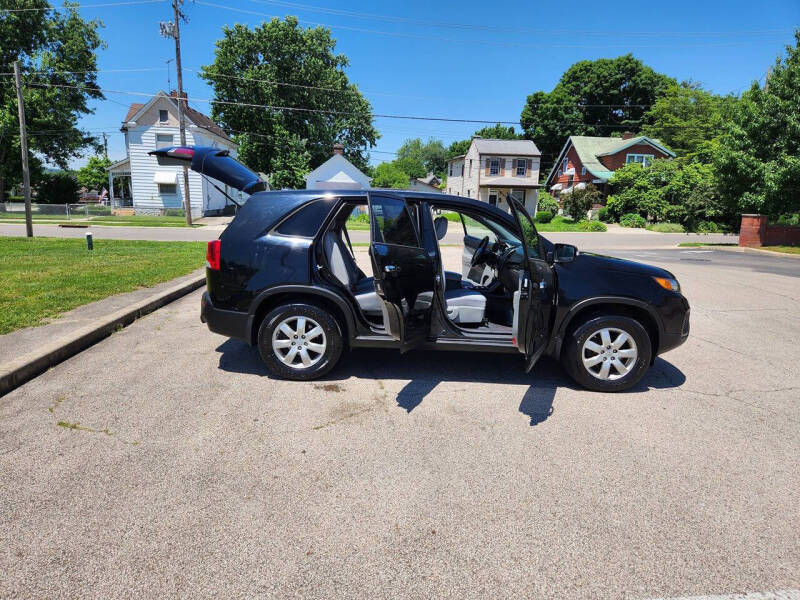 2011 Kia Sorento LX