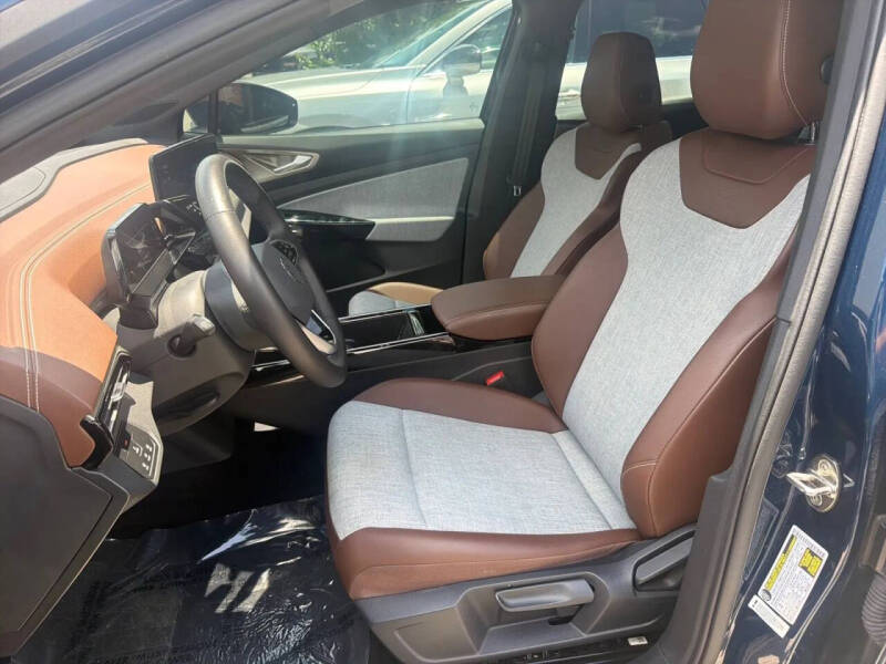 2023 Volkswagen ID.4 Pro