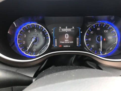 2017 Chrysler Pacifica Touring-L