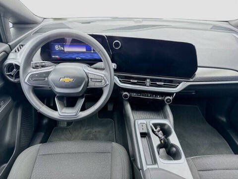 2025 Chevrolet Equinox EV LT 1