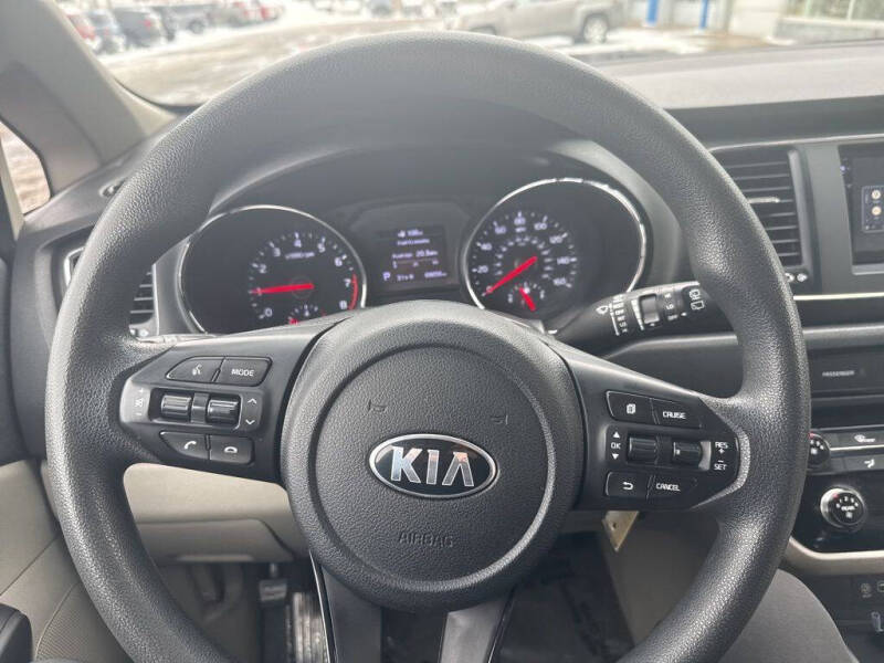 2021 Kia Sedona LX