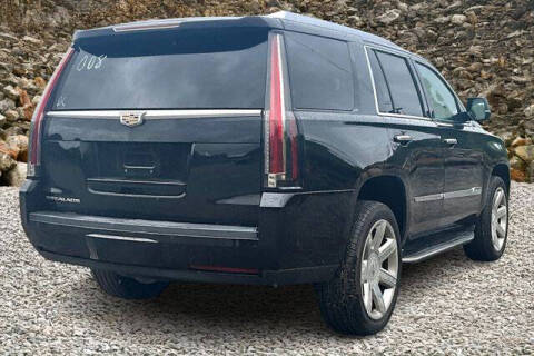 2017 Cadillac Escalade Standard