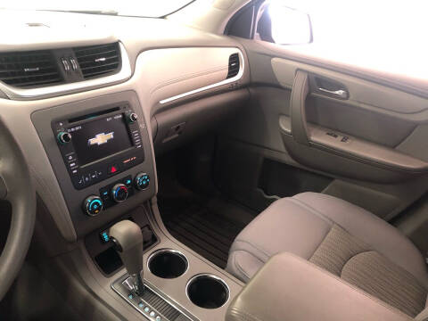 2017 Chevrolet Traverse LS