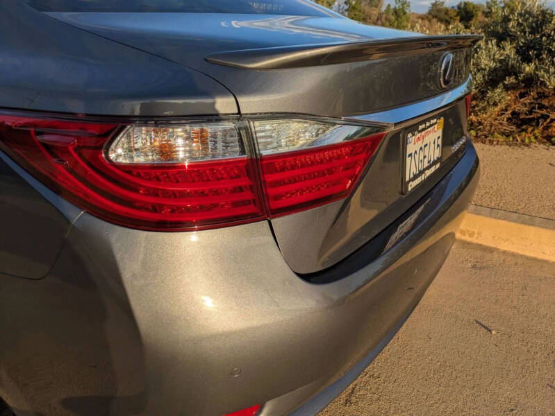 2014 Lexus ES 300h