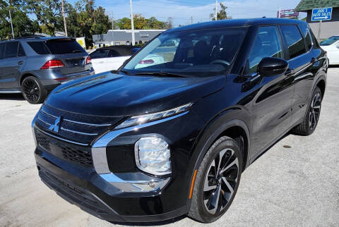 2022 Mitsubishi Outlander ES