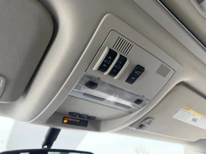 2012 Cadillac Escalade Luxury